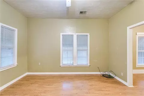 201 SW 4th St, Tuttle, OK 73089 photo 8
