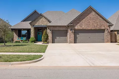 18509 Haslemere Ln, Edmond, OK 73012
