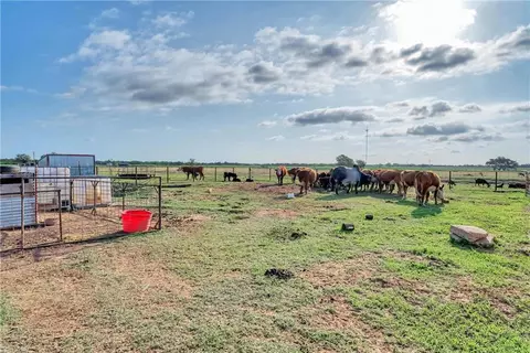 901 E 1st St, Granite, OK 73547 photo 34