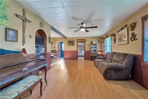 901 E 1st St, Granite, OK 73547 photo 9