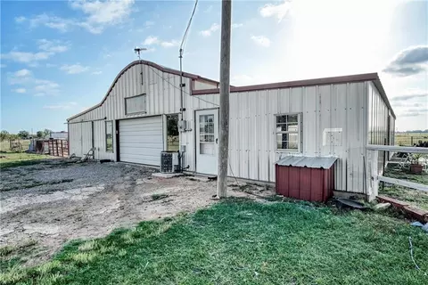 901 E 1st St, Granite, OK 73547 photo 26