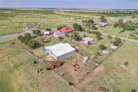 901 E 1st St, Granite, OK 73547 photo 23