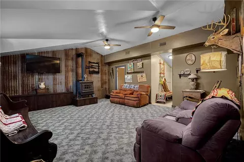 901 E 1st St, Granite, OK 73547 photo 5
