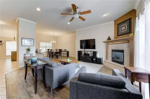 2102 Wheaton Dr, Norman, OK 73071 photo 4