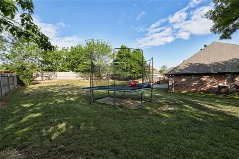 2102 Wheaton Dr, Norman, OK 73071 photo 29