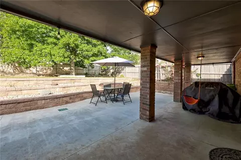 2102 Wheaton Dr, Norman, OK 73071 photo 25