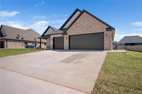 4832 Constitution Ln, Tuttle, OK 73089 photo 3