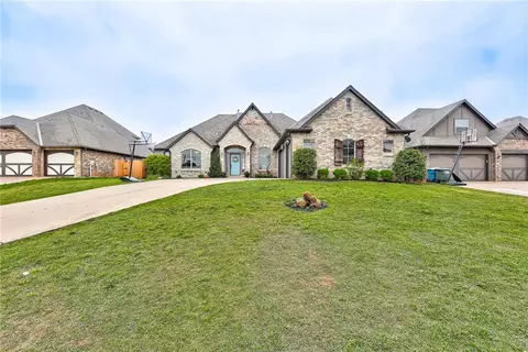 600 Humber Bridge Ct, Edmond, OK 73034