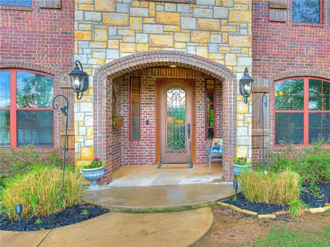 15255 Turkey Xing, Guthrie, OK 73044