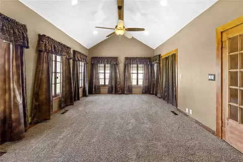 313 E 6th St, Hydro, OK 73048 photo 12