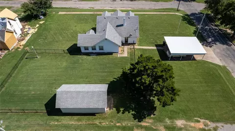 313 E 6th St, Hydro, OK 73048 photo 25