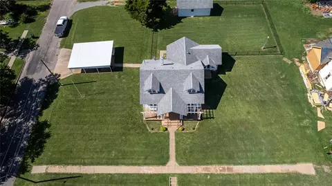313 E 6th St, Hydro, OK 73048 photo 27