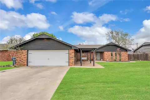 1630 Crestview Dr, Cordell, OK 73632