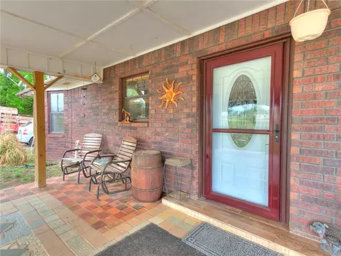 245 E Riddle Rd, Chickasha, OK 73018 photo 5
