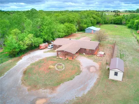245 E Riddle Rd, Chickasha, OK 73018 photo 38