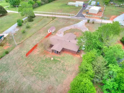 245 E Riddle Rd, Chickasha, OK 73018 photo 42