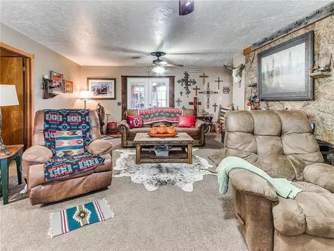 245 E Riddle Rd, Chickasha, OK 73018 photo 21