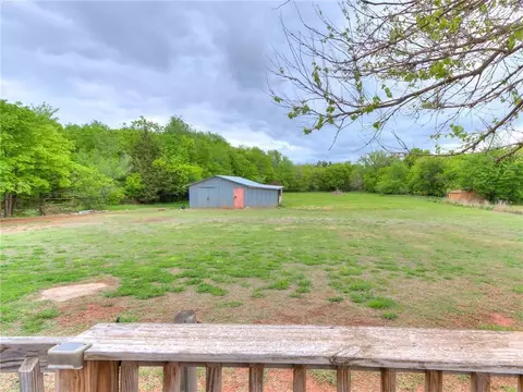 245 E Riddle Rd, Chickasha, OK 73018 photo 19