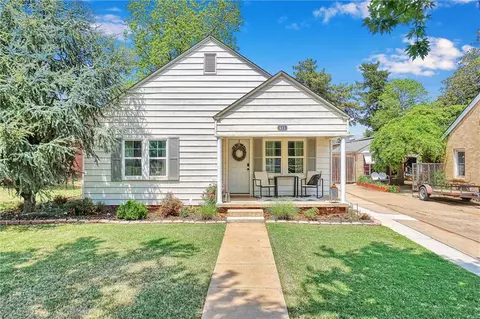 615 W Broadway Ave, Elk City, OK 73644