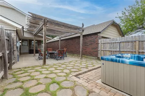 2103 Parkview Dr, Moore, OK 73170 photo 44