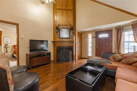 2103 Parkview Dr, Moore, OK 73170 photo 10