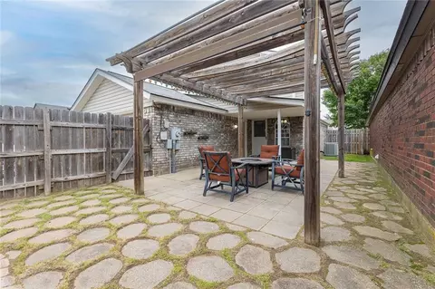 2103 Parkview Dr, Moore, OK 73170 photo 45