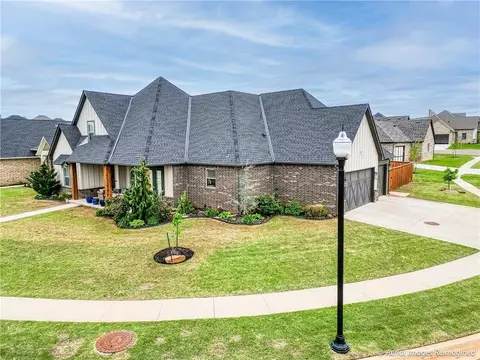 616 Vintage Dr, Norman, OK 73069