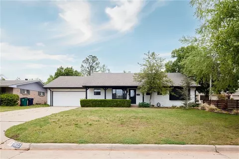 2627 NW 55th Ter, Oklahoma City, OK 73112