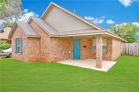 812 E Cypress St, Altus, OK 73521 photo 3