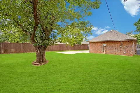 812 E Cypress St, Altus, OK 73521 photo 28