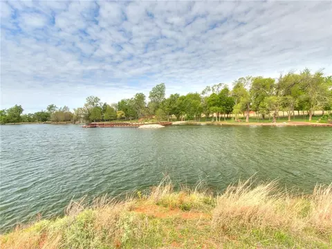 2877 S Sooner Rd, Moore, OK 73165 photo 14