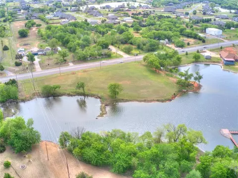 2877 S Sooner Rd, Moore, OK 73165 photo 19