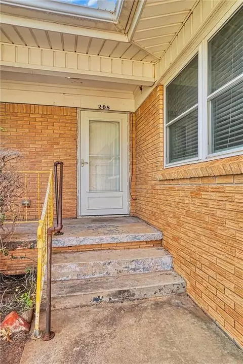 208 K St, Olustee, OK 73560 photo 5