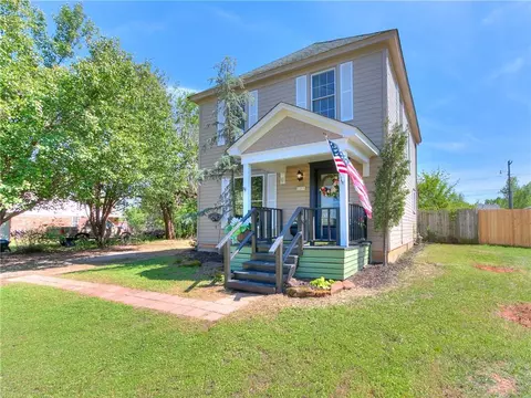 1819 E Perkins, Guthrie, OK 73044