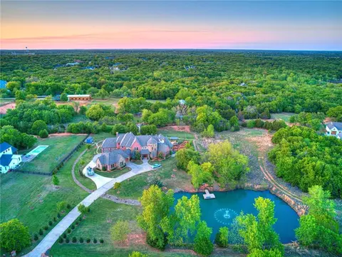 5941 Red Rock Lake Rd, Edmond, OK 73013