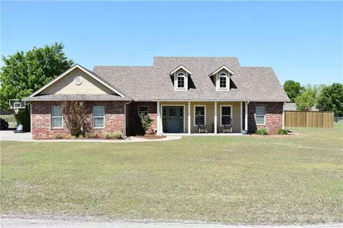 30 Melissa Dr, Shawnee, OK 74801