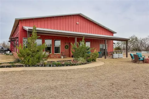 2117 NW Moffat Rd, Piedmont, OK 73078