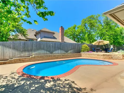 1713 Chickasha, Edmond, OK 73013