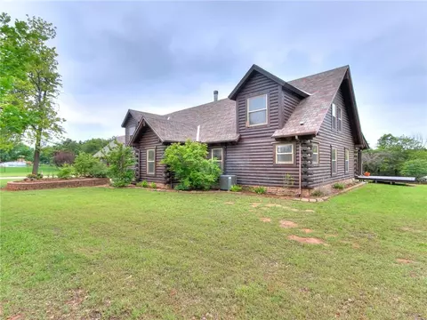 9709 Hillcrest Dr, Edmond, OK 73025 photo 40