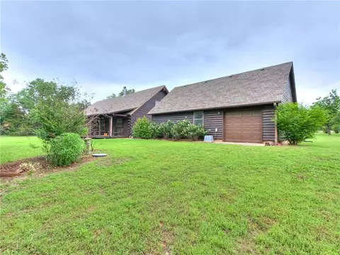 9709 Hillcrest Dr, Edmond, OK 73025 photo 44