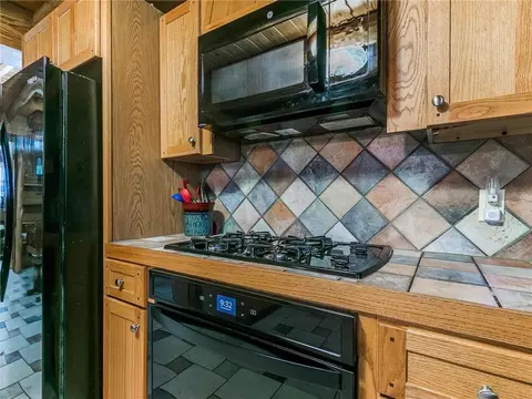 9709 Hillcrest Dr, Edmond, OK 73025 photo 18