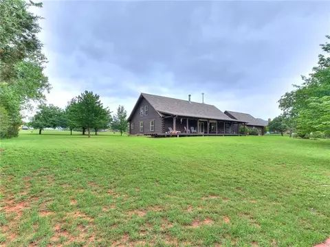 9709 Hillcrest Dr, Edmond, OK 73025 photo 42