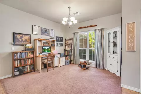 512 Peacock Cir, Altus, OK 73521 photo 8