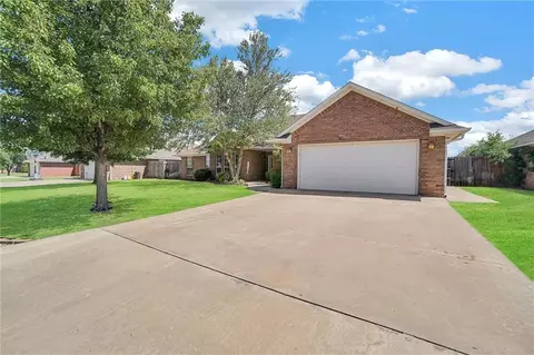 512 Peacock Cir, Altus, OK 73521 photo 4