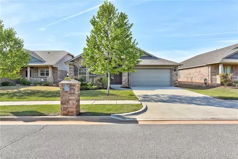 922 Eaglerock Ln, Norman, OK 73069