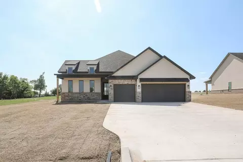 798 Ole Rock Creek Ln, Tuttle, OK 73089