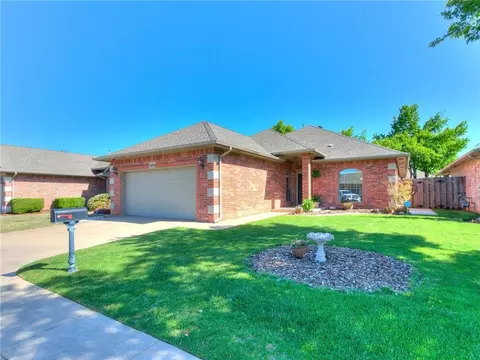 4204 NE 142nd Ct, Edmond, OK 73013