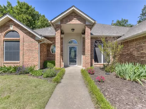 5109 Montrose Ct, Norman, OK 73072