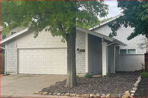 4708 Dove Tree Ln, Oklahoma City, OK 73162