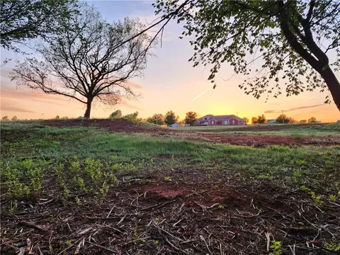 2140 Cedar Ter, Cashion, OK 73016